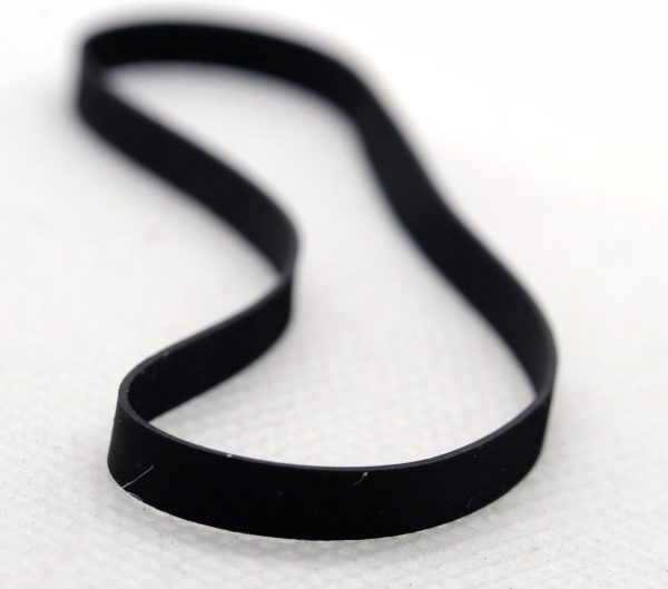 82 x 4.0 x 0.5 mm mm FLAT Rubber Belt for Cassette Decks - Image 2